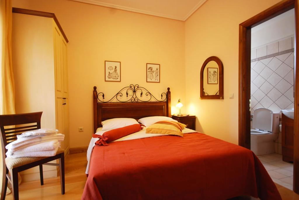 Valentini Guesthouse Karpenísion Quarto foto